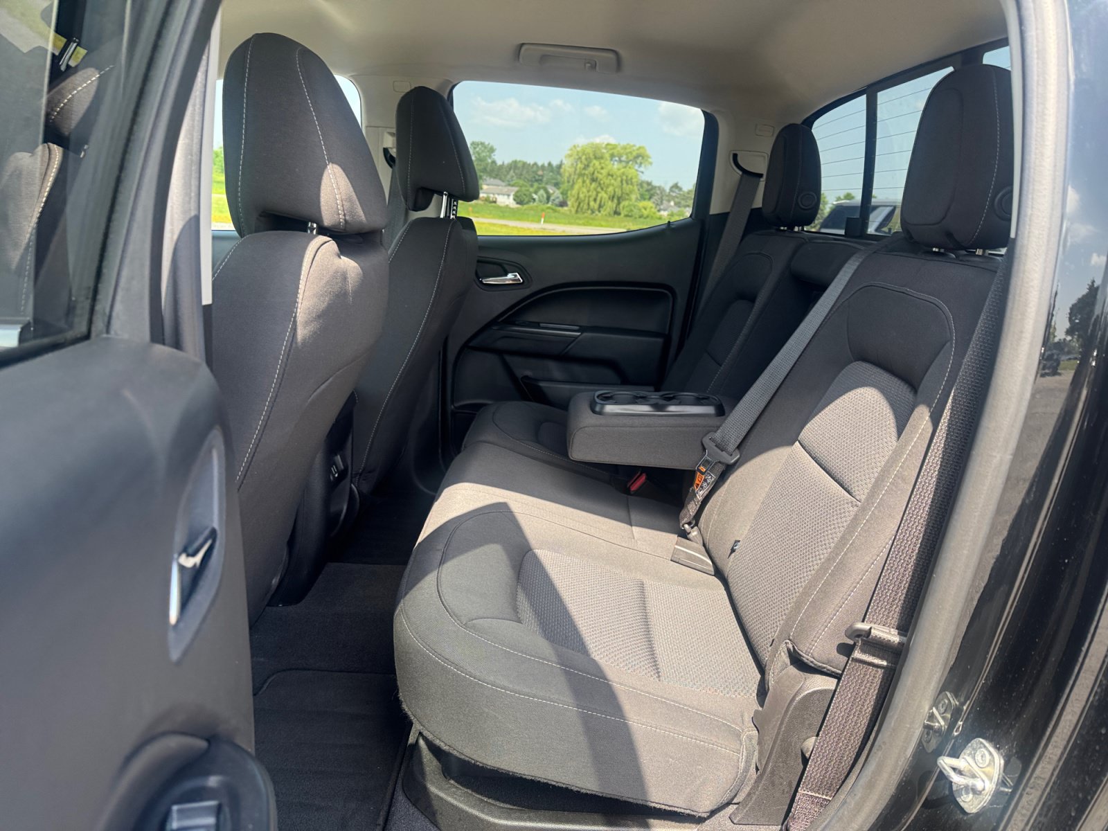 2019 Chevrolet Colorado LT - Photo 16