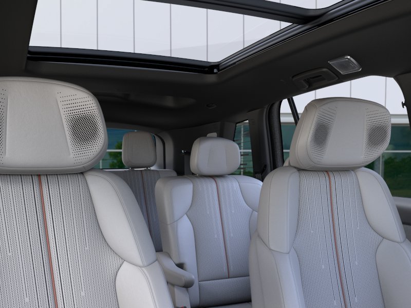 2026 Cadillac VISTIQ Sport - Photo 24