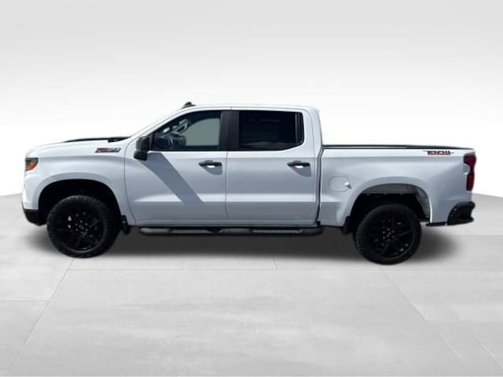 Used 2022 Chevrolet Silverado 1500 Custom Trail Boss Truck Crew Cab