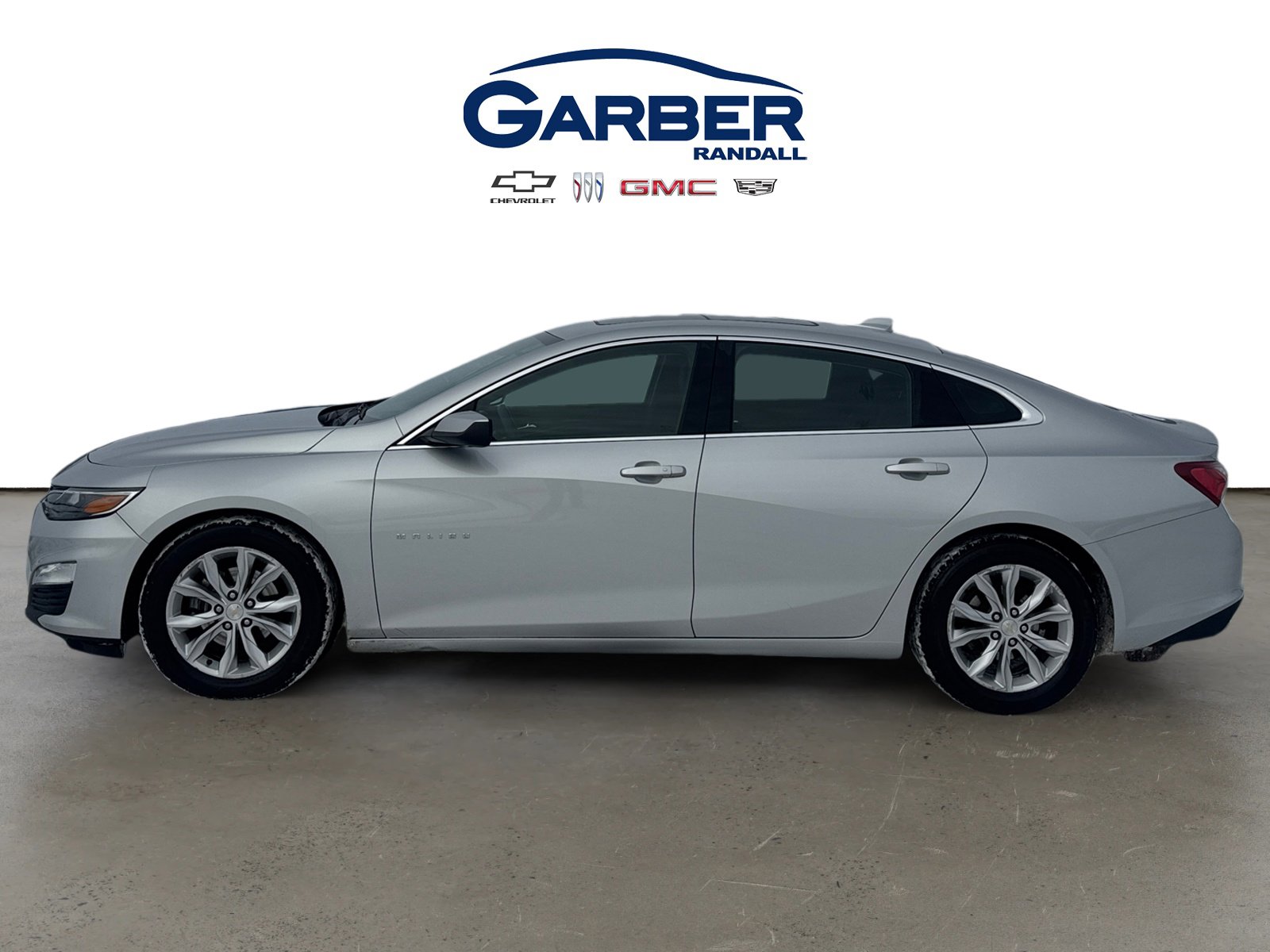 Used 2019 Chevrolet Malibu 1LT with VIN 1G1ZD5ST1KF113528 for sale in Canandaigua, NY