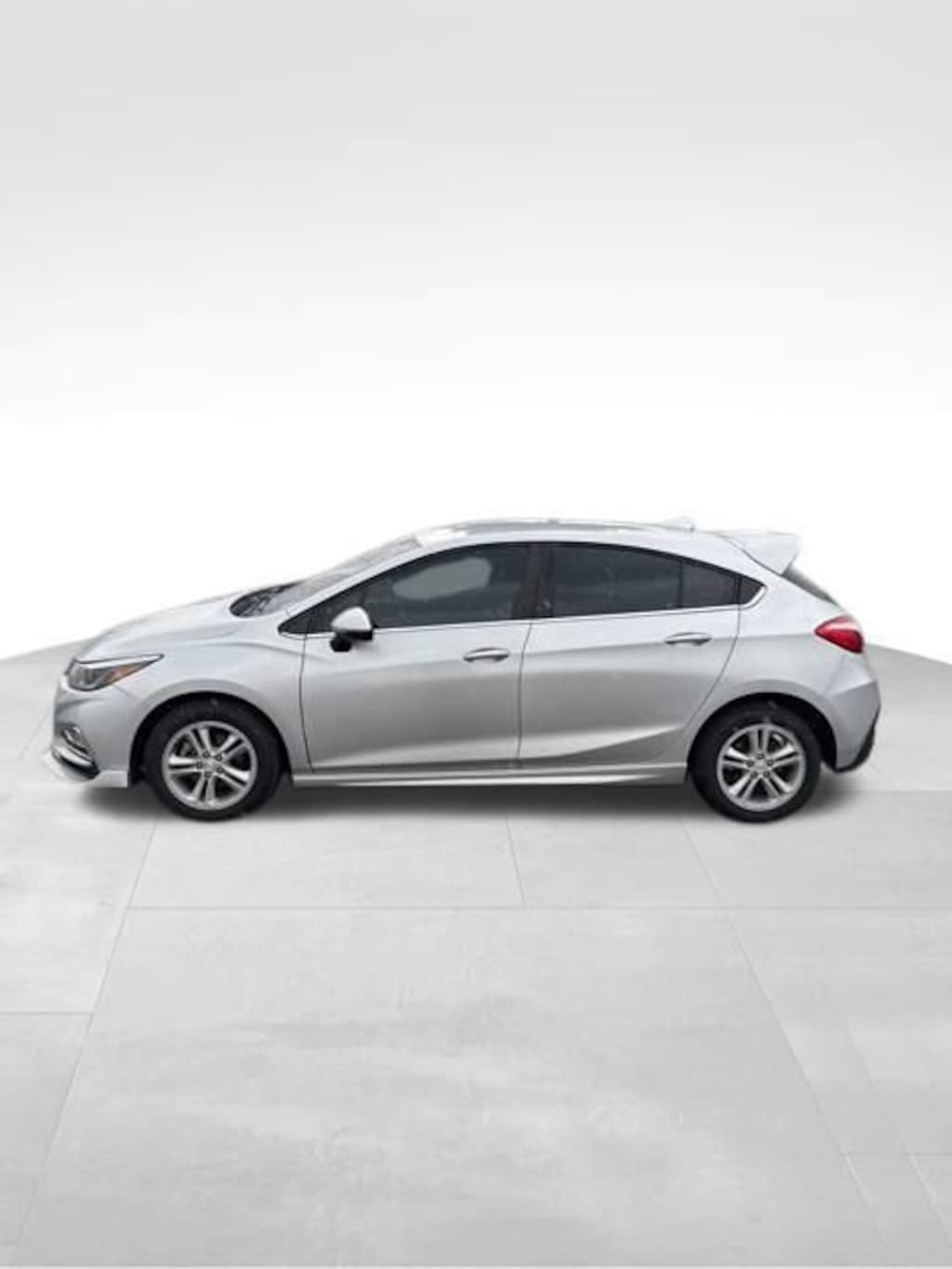 Used 2018 Chevrolet Cruze LT Hatchback