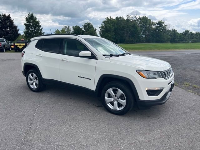 Used 2018 Jeep Compass Latitude with VIN 3C4NJDBB6JT303054 for sale in Canandaigua, NY