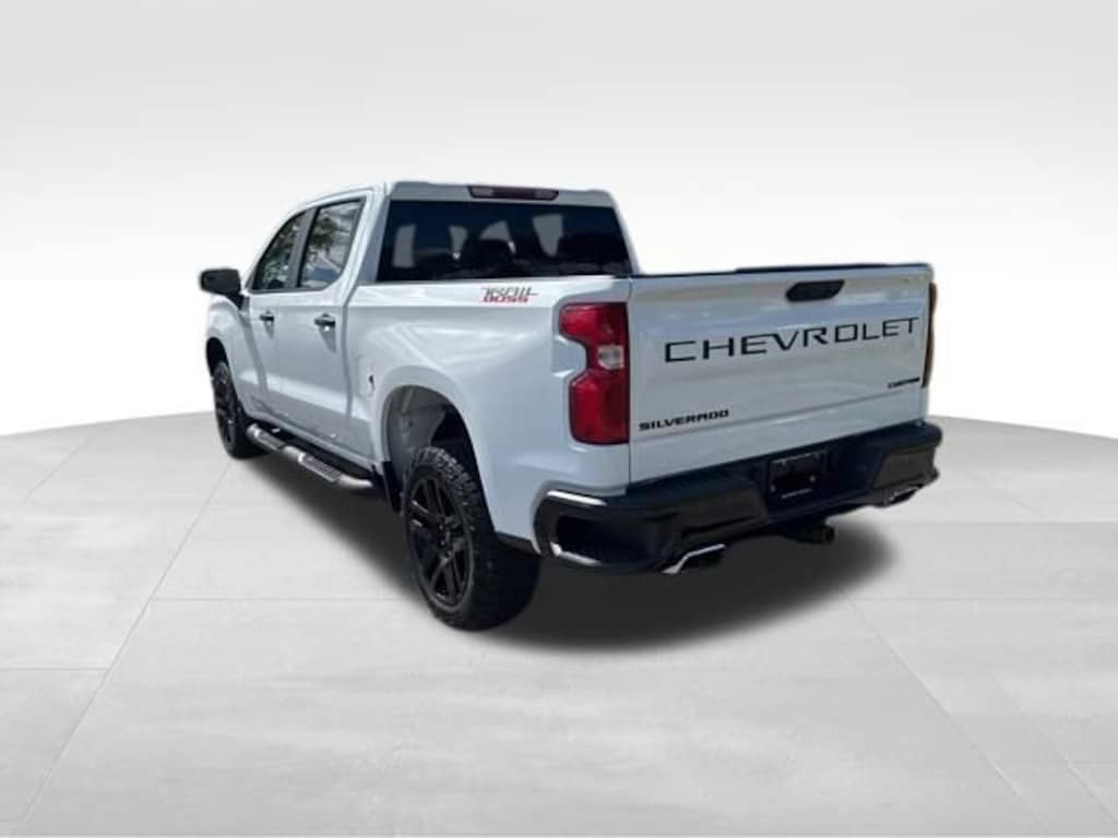 Used 2022 Chevrolet Silverado 1500 Custom Trail Boss Truck Crew Cab