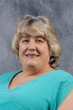 Staff member Elaine Shaner from ID_13e29070593d