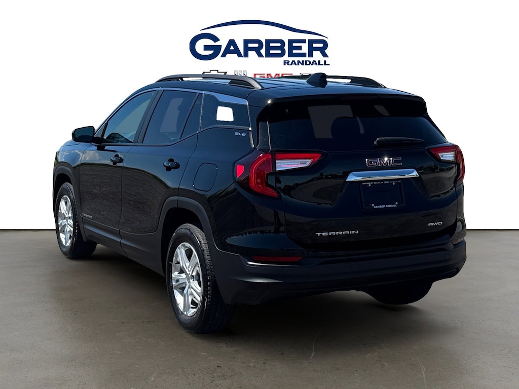 Used 2024 GMC Terrain SLE SUV
