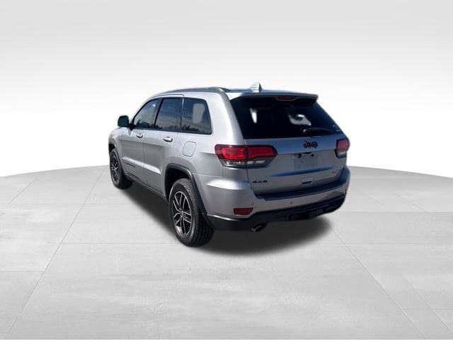 2017 Jeep Grand Cherokee Trailhawk photo 2