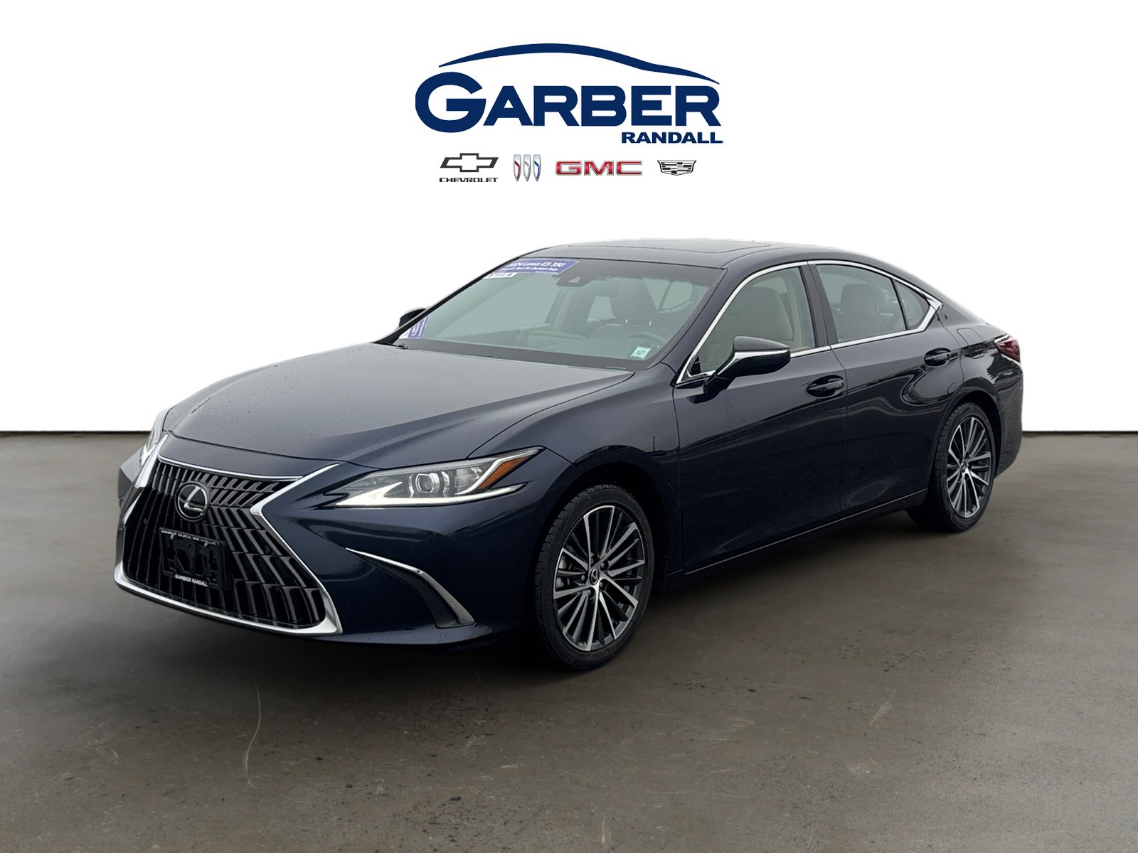 2024 Lexus ES 350's photo