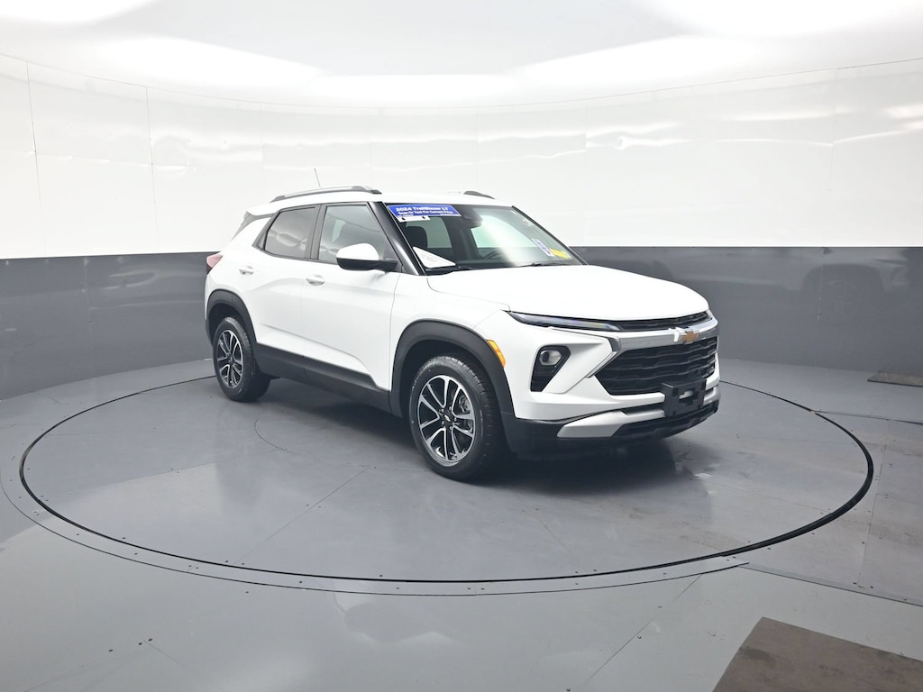 Used 2024 Chevrolet Trailblazer LT SUV