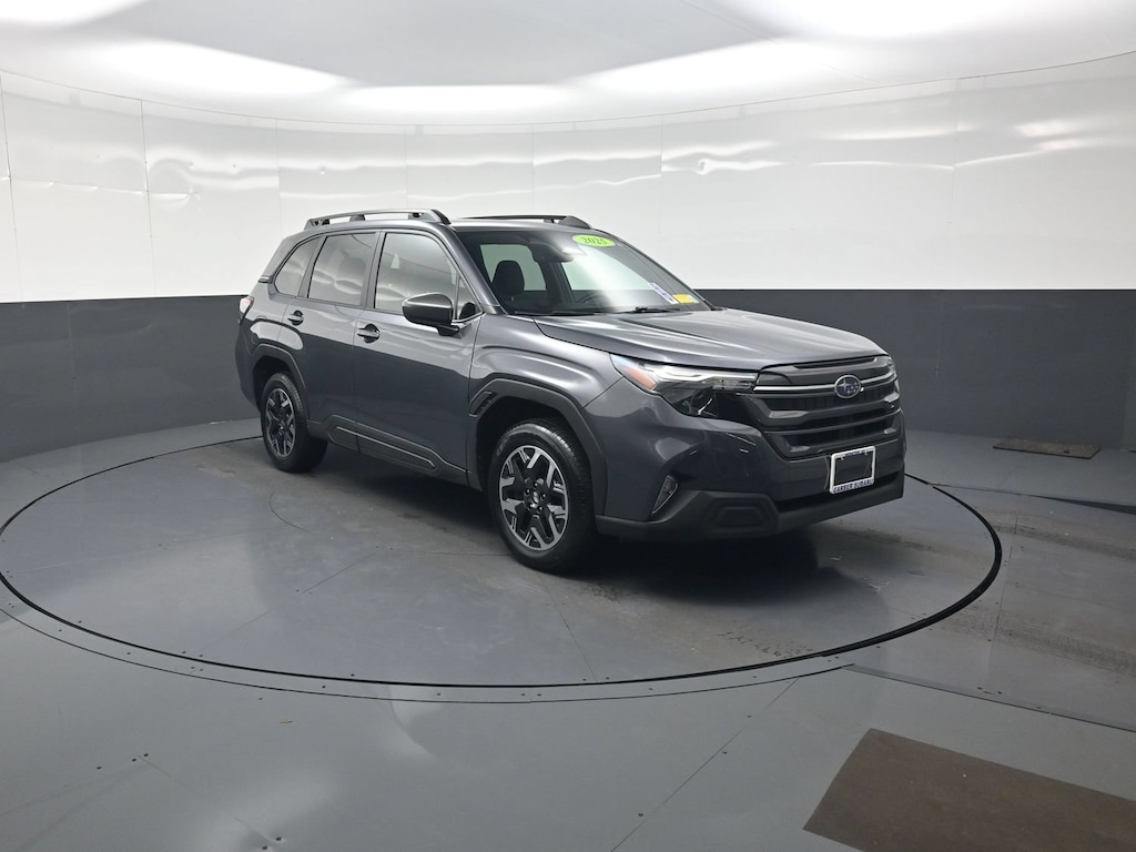 Used 2025 Subaru Forester Premium SUV