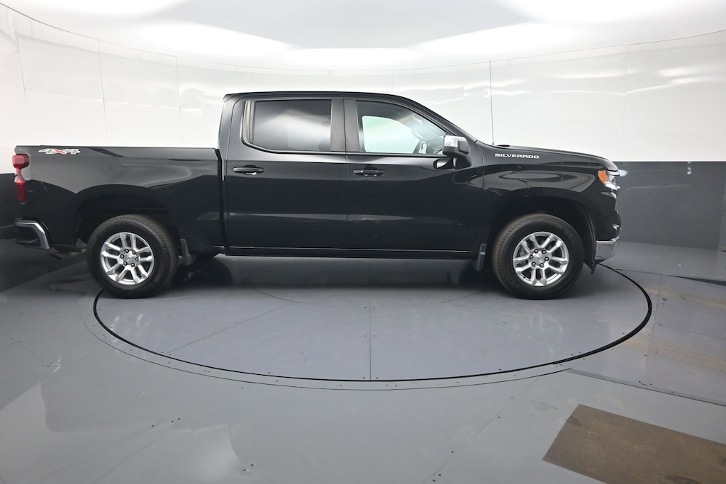 Used 2023 Chevrolet Silverado 1500 LT Truck Crew Cab