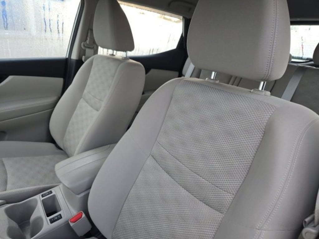 Used 2021 Nissan Rogue Sport SV SUV