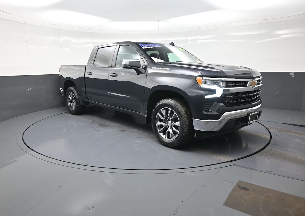 Used 2022 Chevrolet Silverado 1500 LT Truck Crew Cab