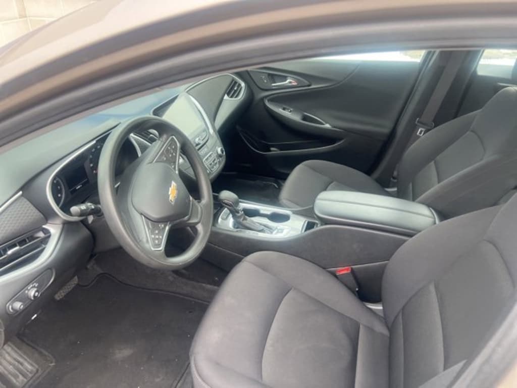 Used 2024 Chevrolet Malibu LT Sedan