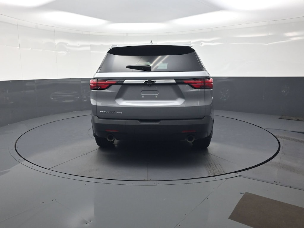 Used 2023 Chevrolet Traverse LS SUV