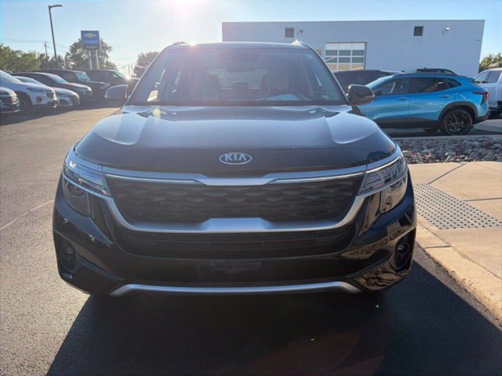 Used 2021 Kia Seltos EX SUV