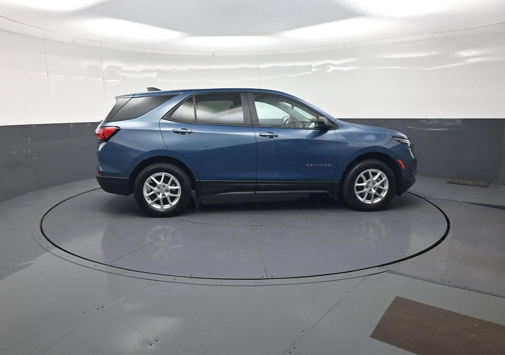 Used 2024 Chevrolet Equinox LS SUV
