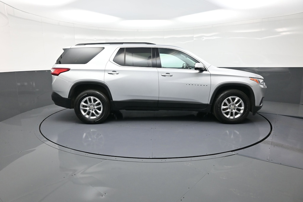 Used 2020 Chevrolet Traverse LT SUV