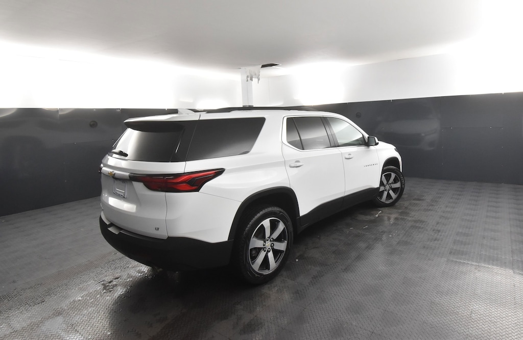 Used 2023 Chevrolet Traverse LT Leather SUV