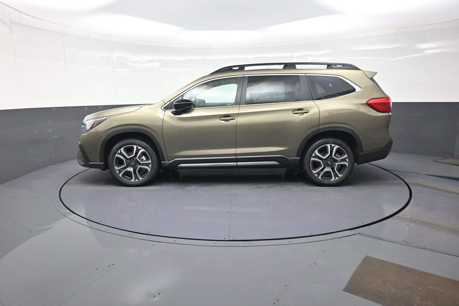 2026 Subaru Ascent Limited - Photo 6