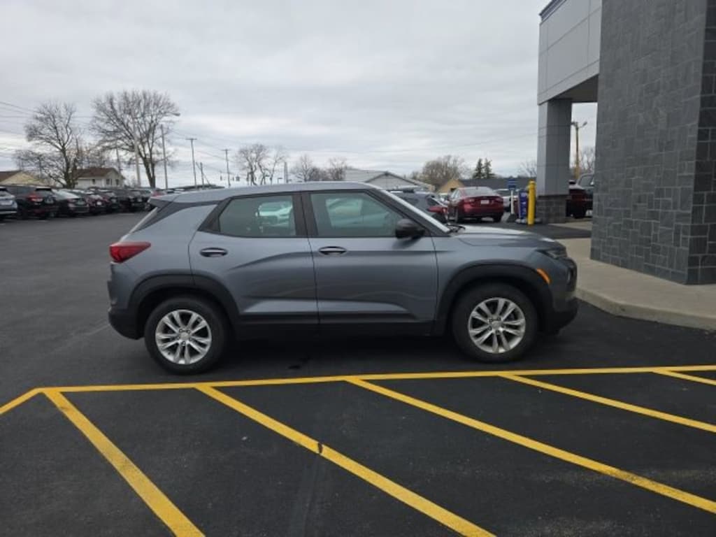 Used 2021 Chevrolet Trailblazer LS SUV