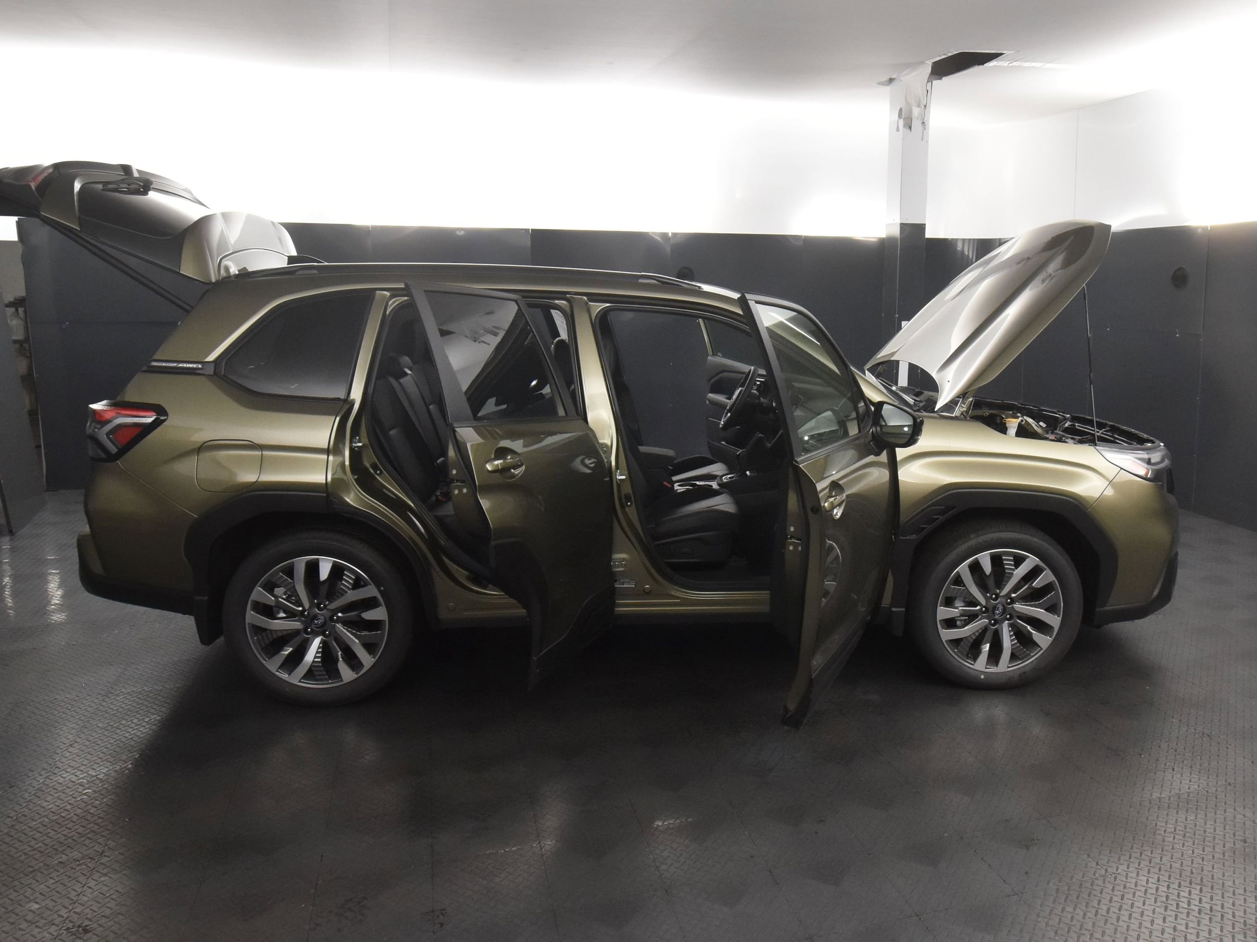 2025 Subaru Forester Touring - Photo 37