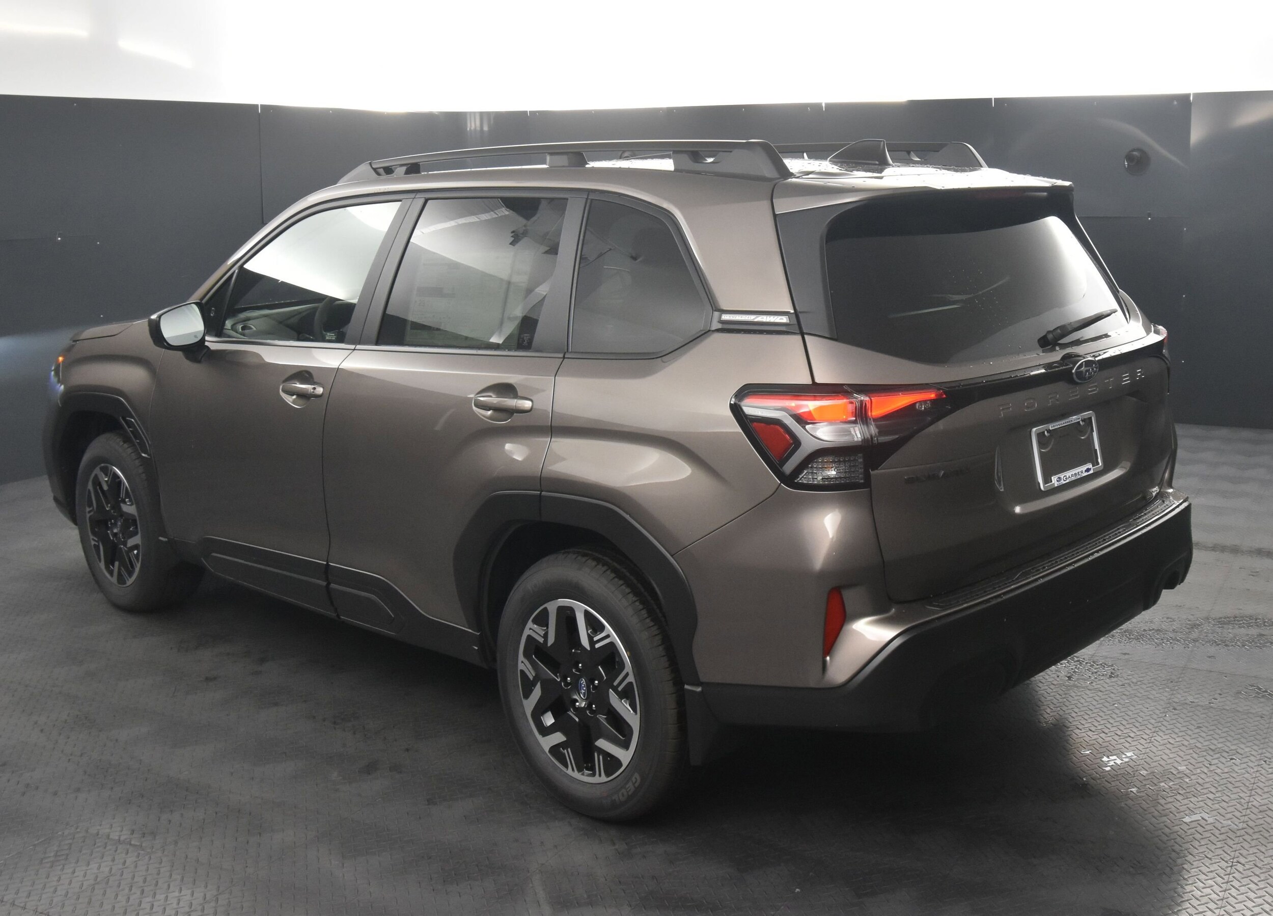 2025 Subaru Forester Premium photo 4