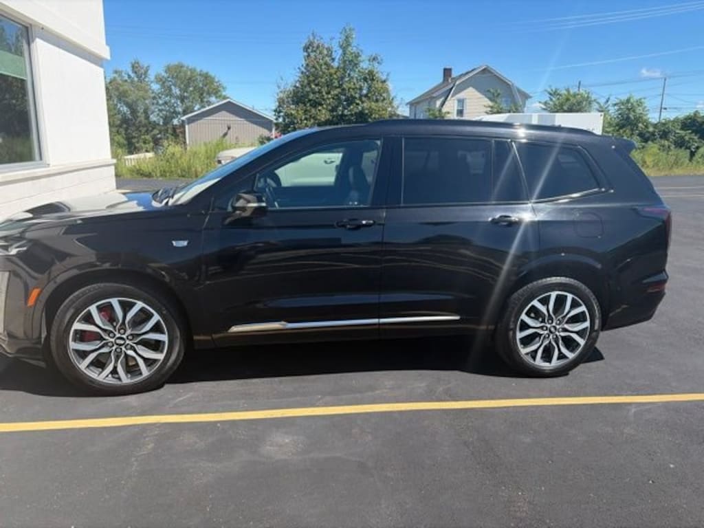 Used 2024 Cadillac XT6 Sport SUV