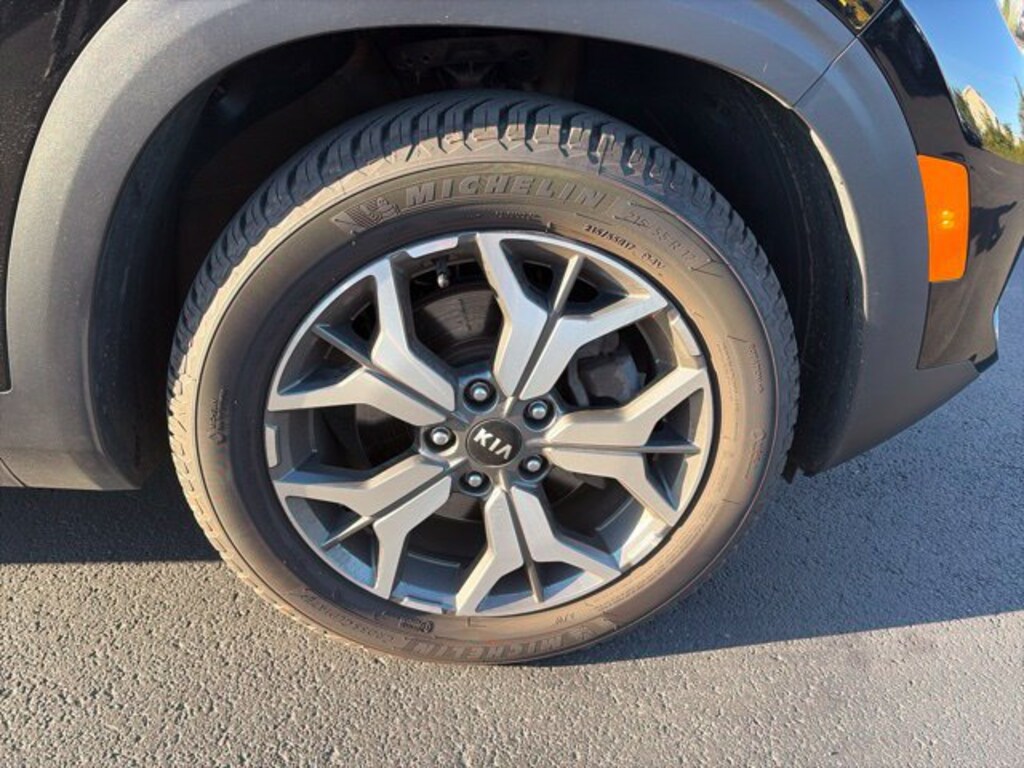 Used 2021 Kia Seltos EX SUV