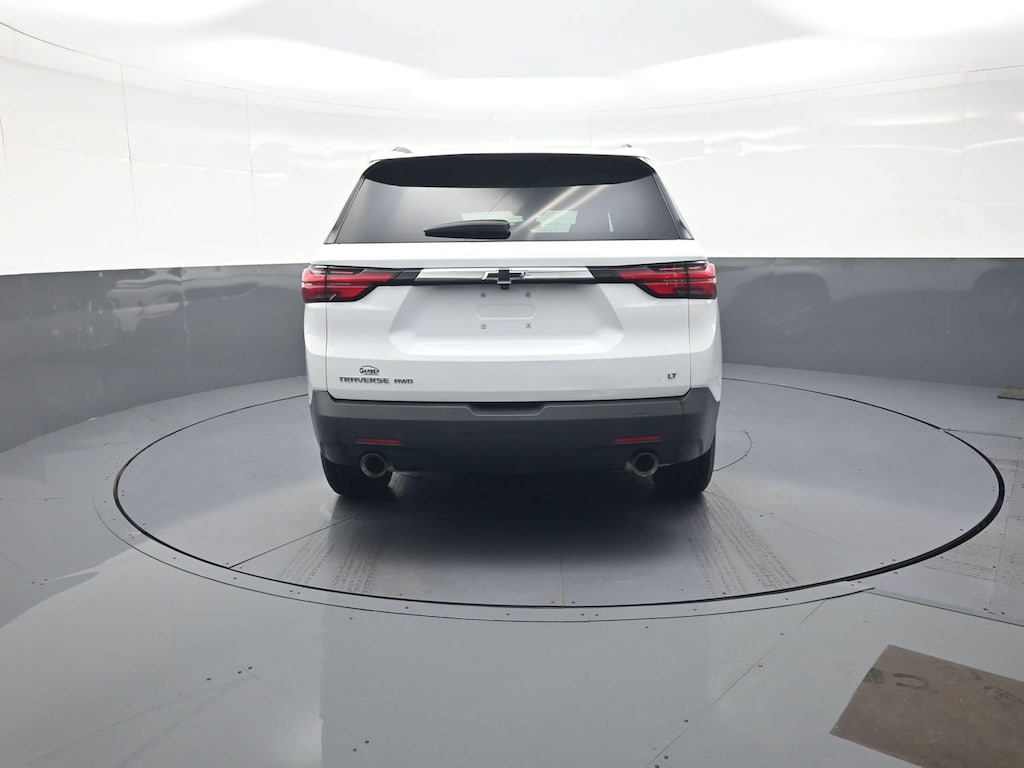 Used 2023 Chevrolet Traverse LT SUV