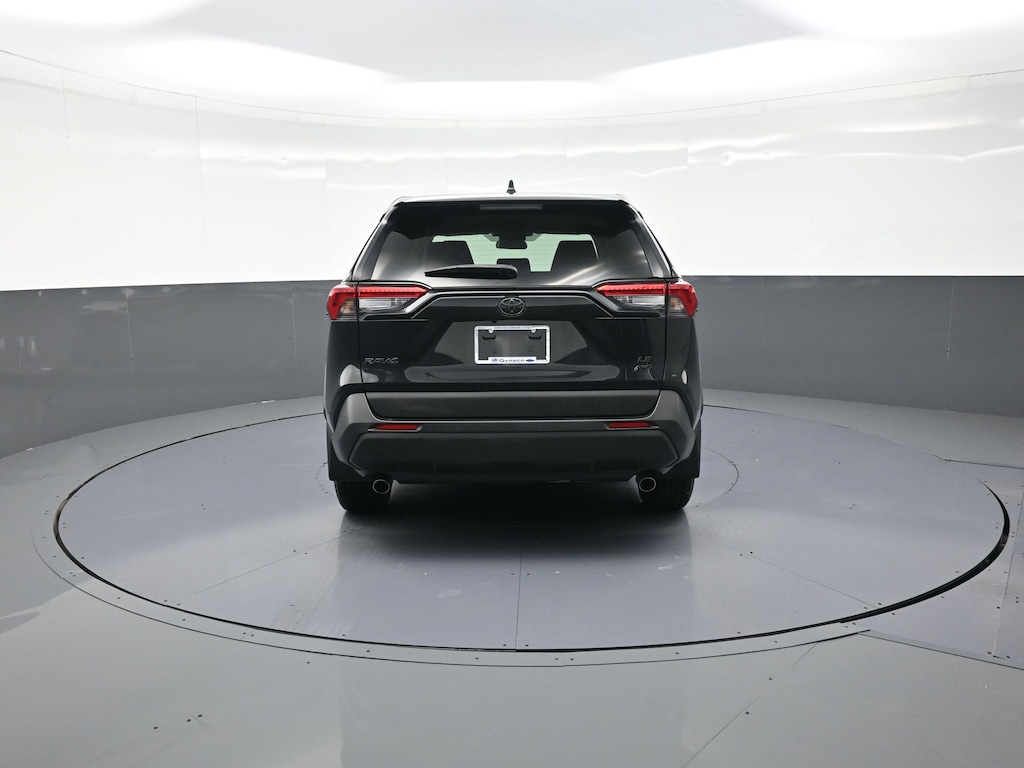 Used 2022 Toyota RAV4 LE SUV
