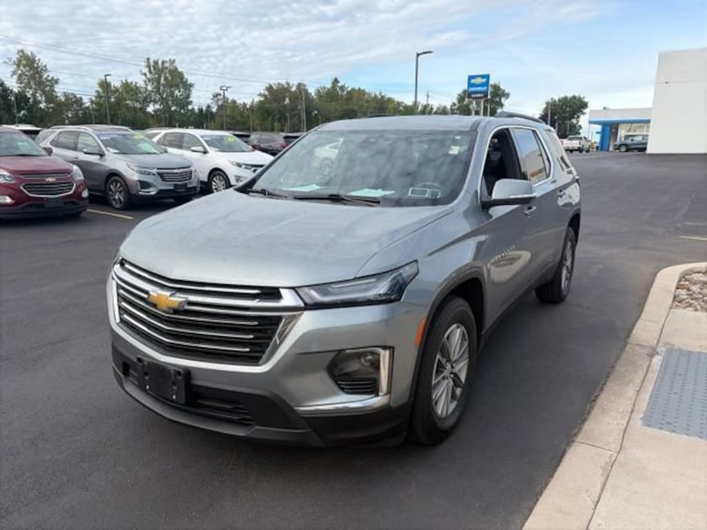 Used 2023 Chevrolet Traverse LT SUV