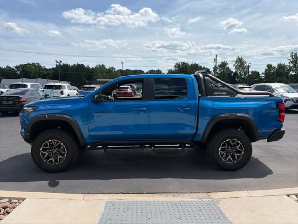 Used 2024 Chevrolet Colorado ZR2 Truck Crew Cab
