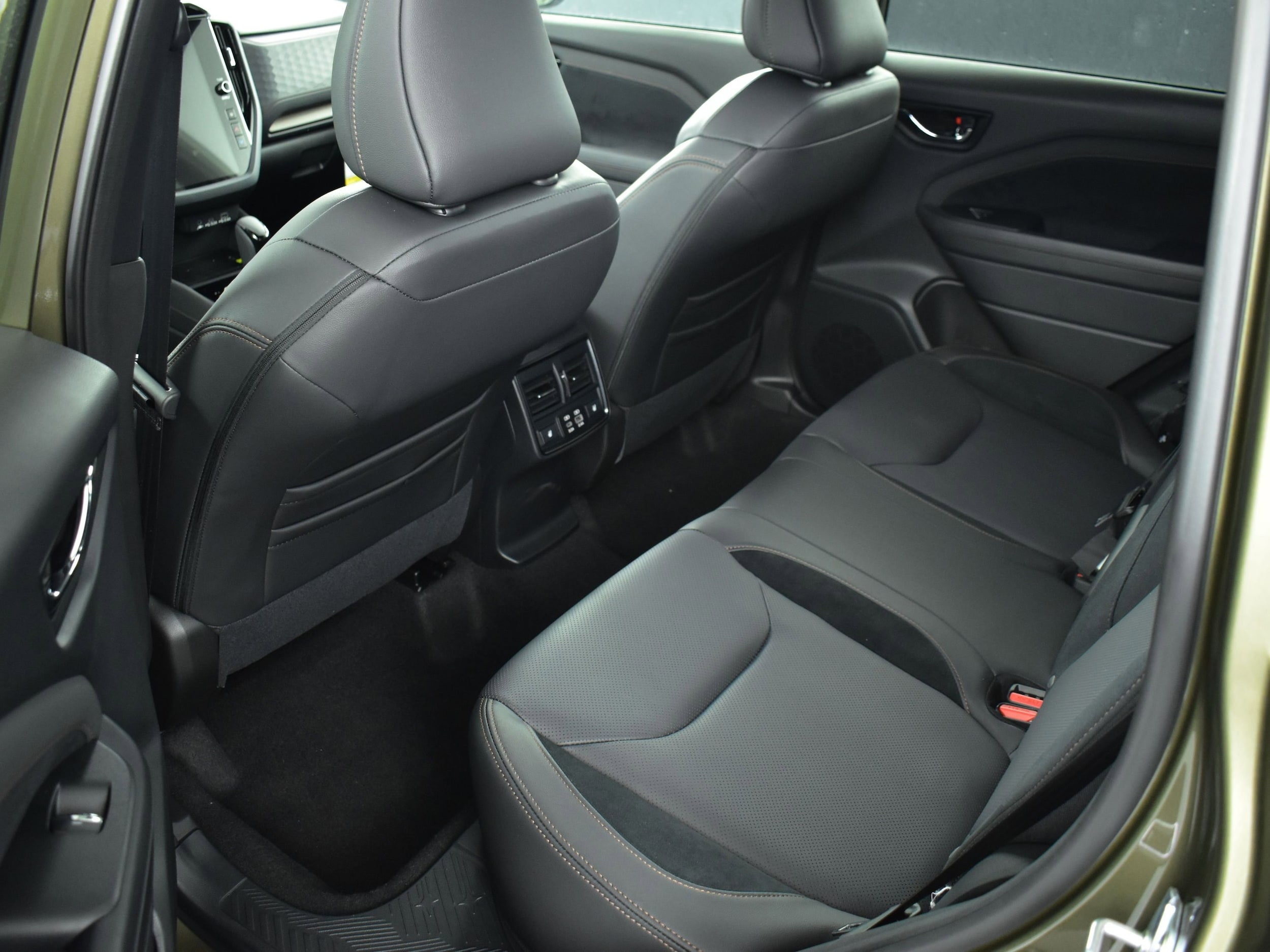 2025 Subaru Forester Touring - Photo 12