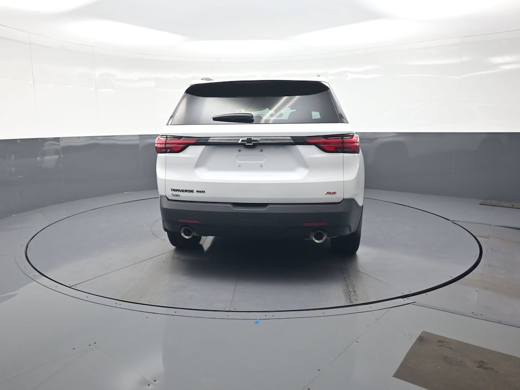 Used 2023 Chevrolet Traverse RS SUV