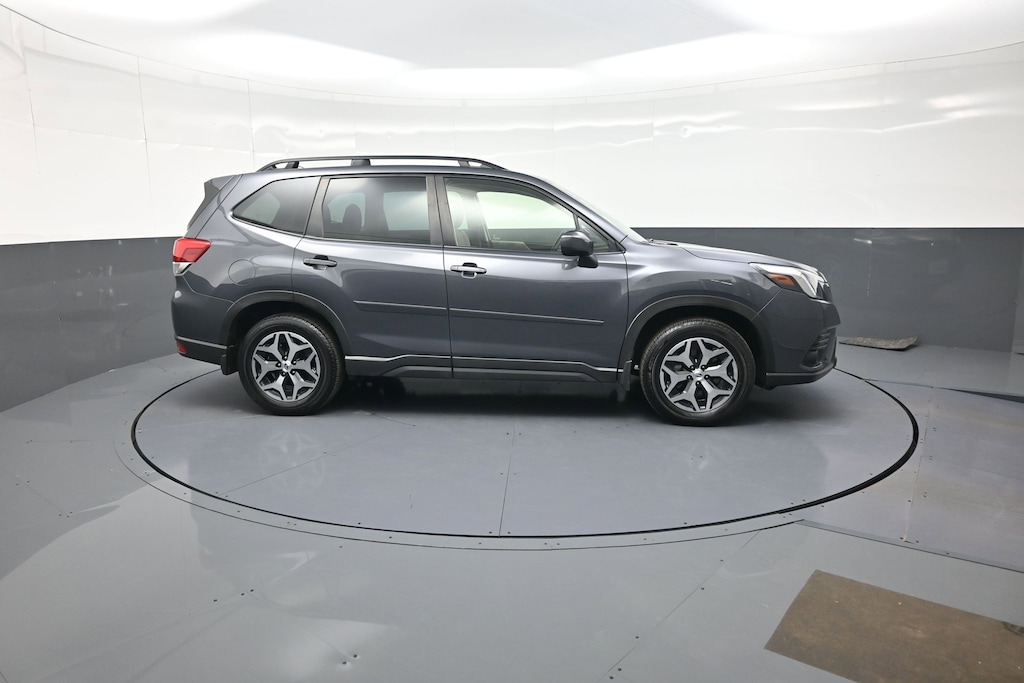 Used 2023 Subaru Forester Premium SUV