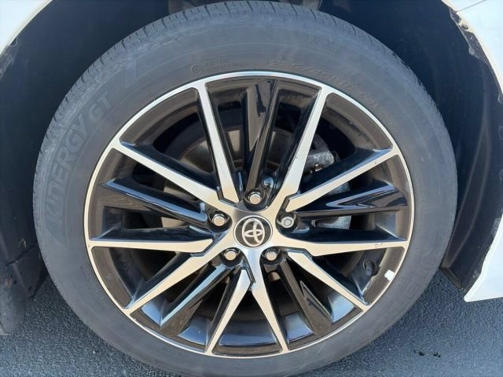 Used 2024 Toyota Camry SE Sedan