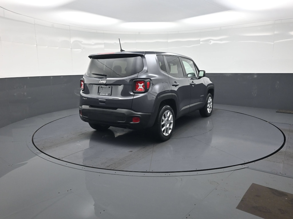 Used 2023 Jeep Renegade Latitude SUV