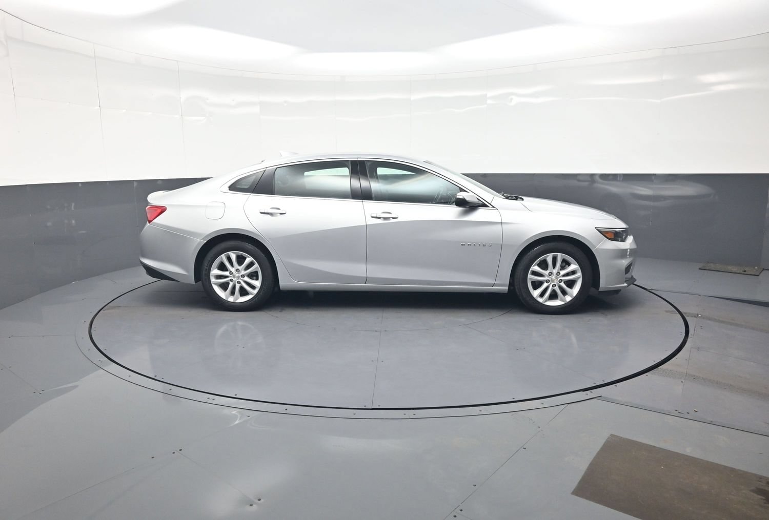 Used 2018 Chevrolet Malibu 1LT with VIN 1G1ZD5STXJF202089 for sale in Webster, NY