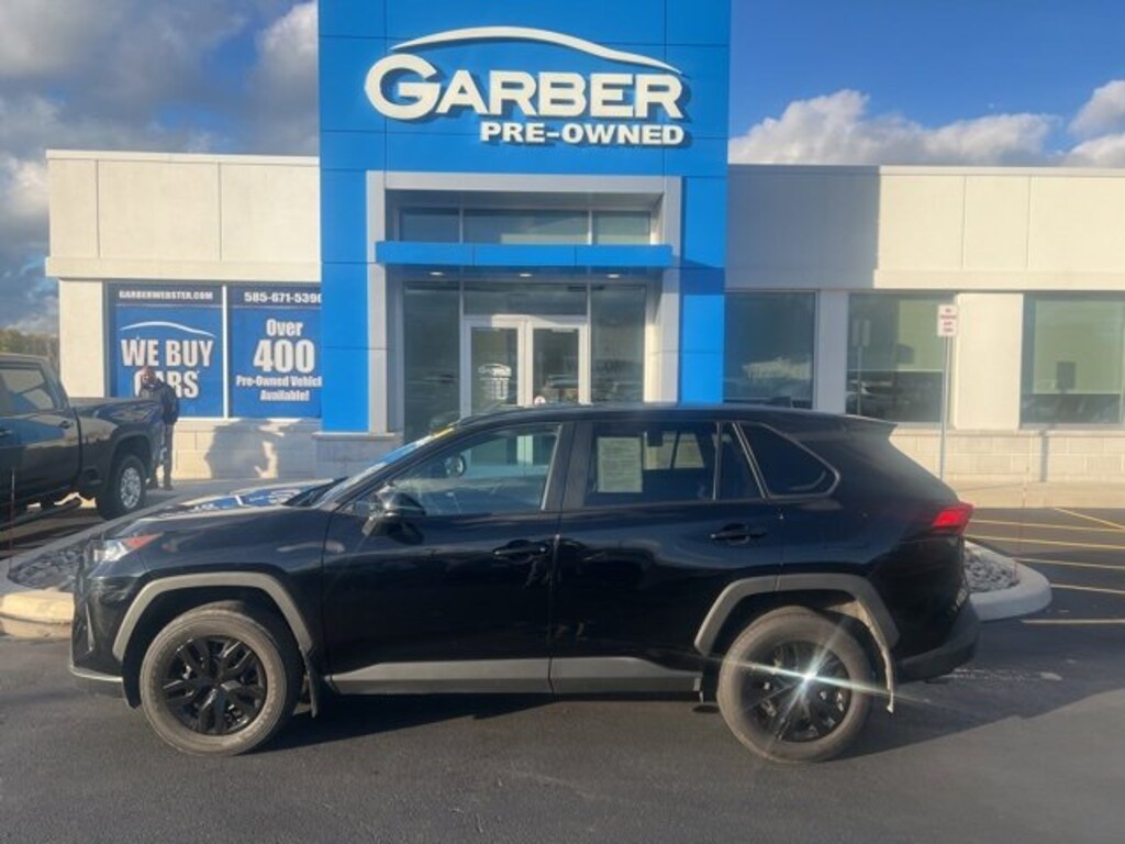 Used 2022 Toyota RAV4 LE SUV