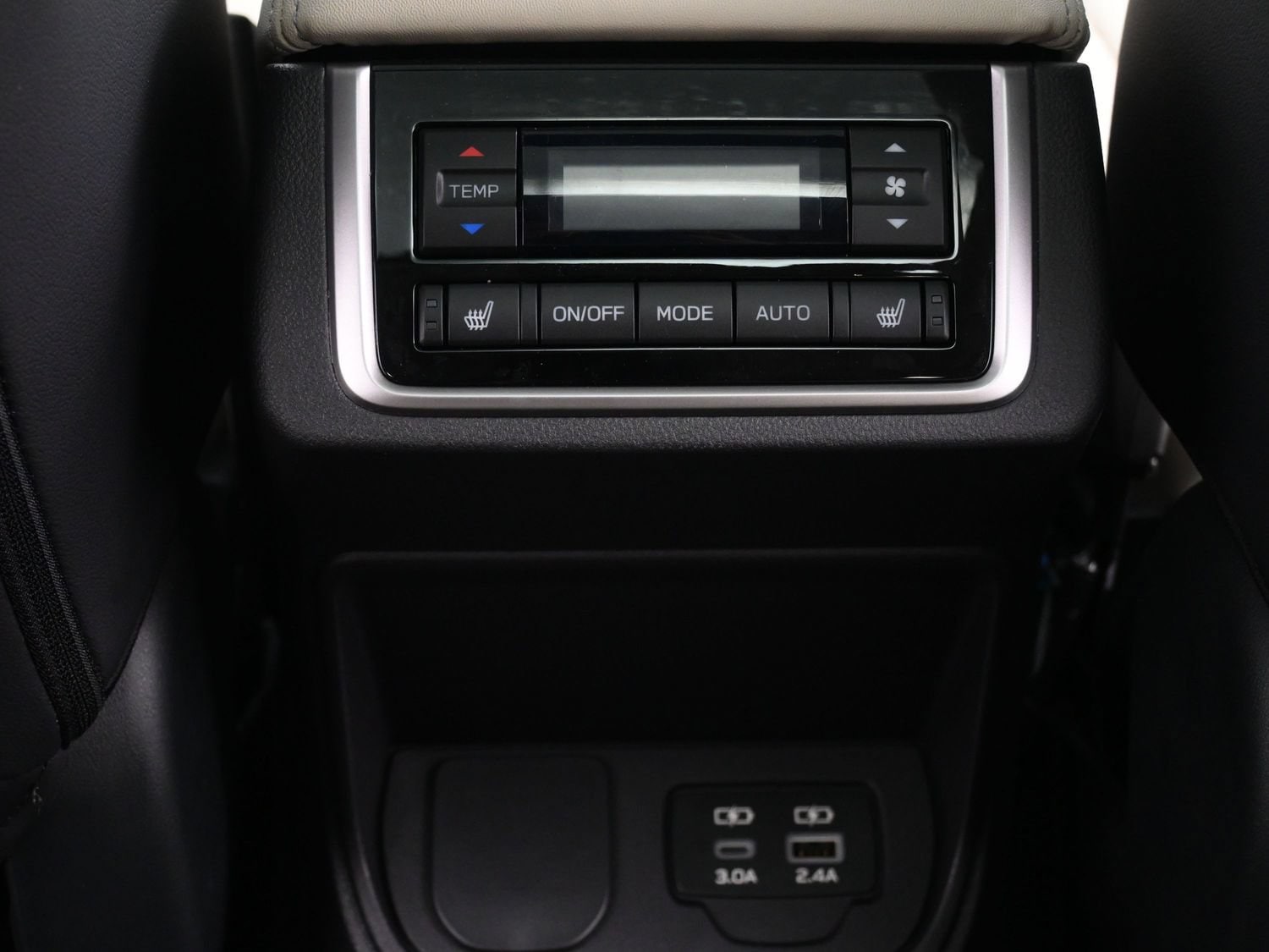 2026 Subaru Ascent Limited - Photo 29