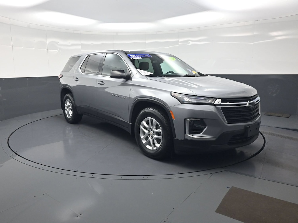 Used 2023 Chevrolet Traverse LS SUV