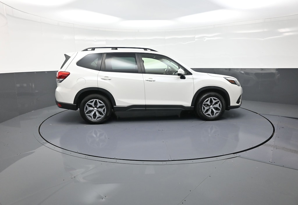 Used 2023 Subaru Forester Premium SUV