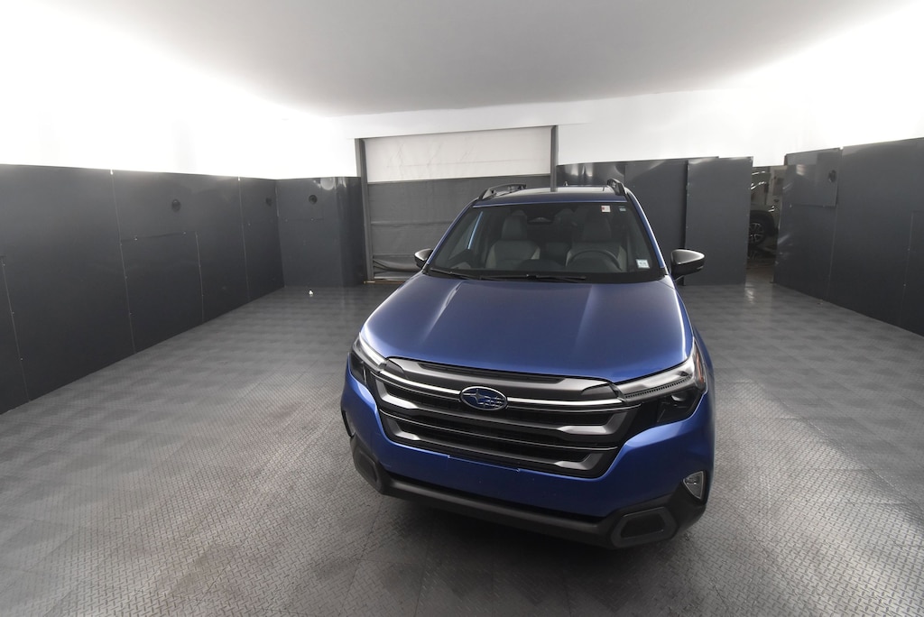 New 2025 Subaru Forester Hybrid Limited SUV