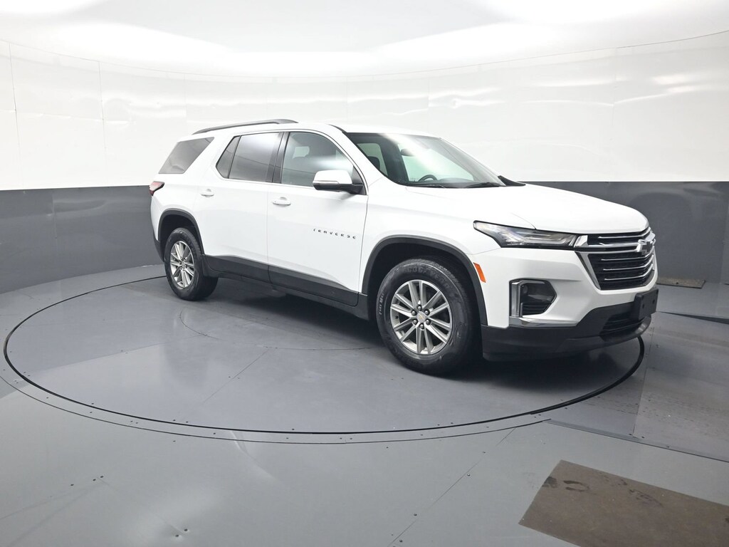 Used 2023 Chevrolet Traverse LT SUV