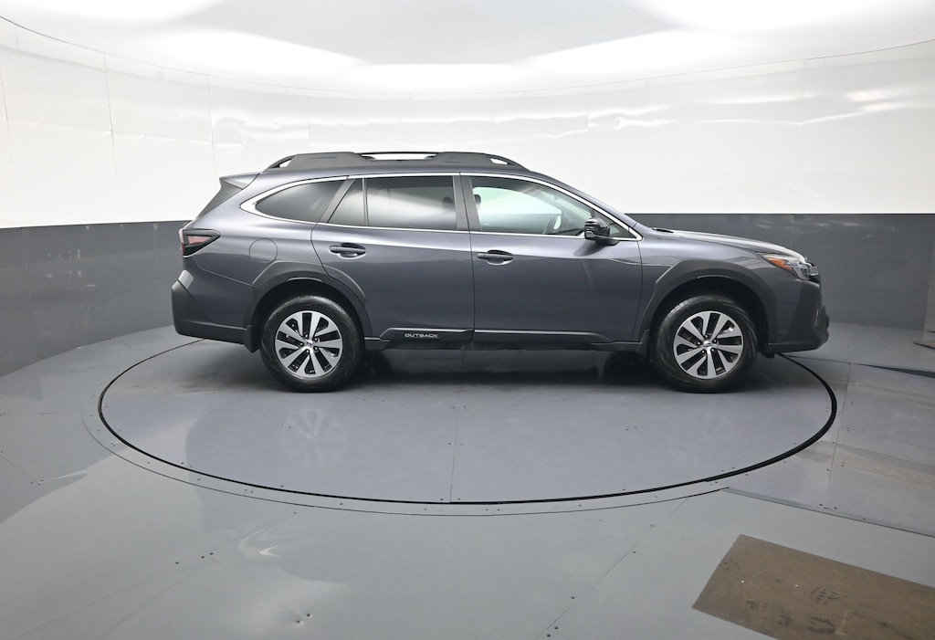 Used 2025 Subaru Outback Premium SUV