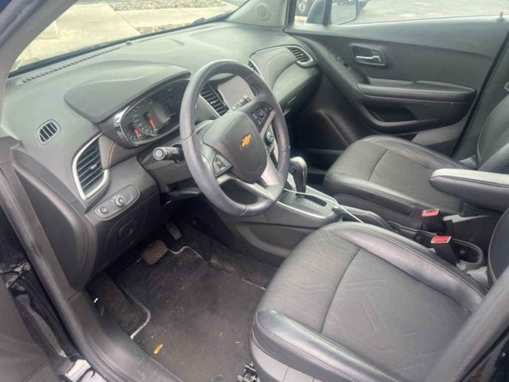 Used 2022 Chevrolet Trax LT SUV