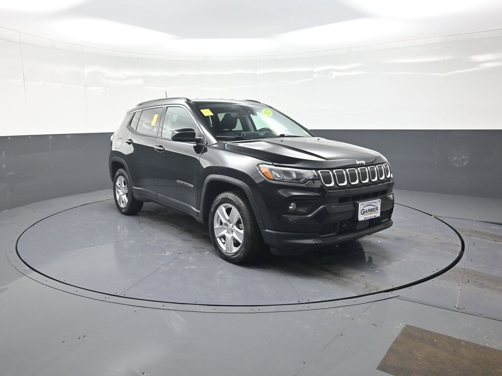 Used 2022 Jeep Compass Latitude SUV
