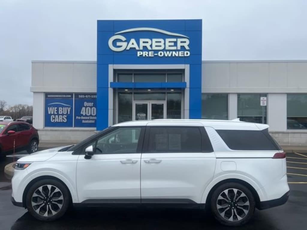 Used 2022 Kia Carnival EX MPV