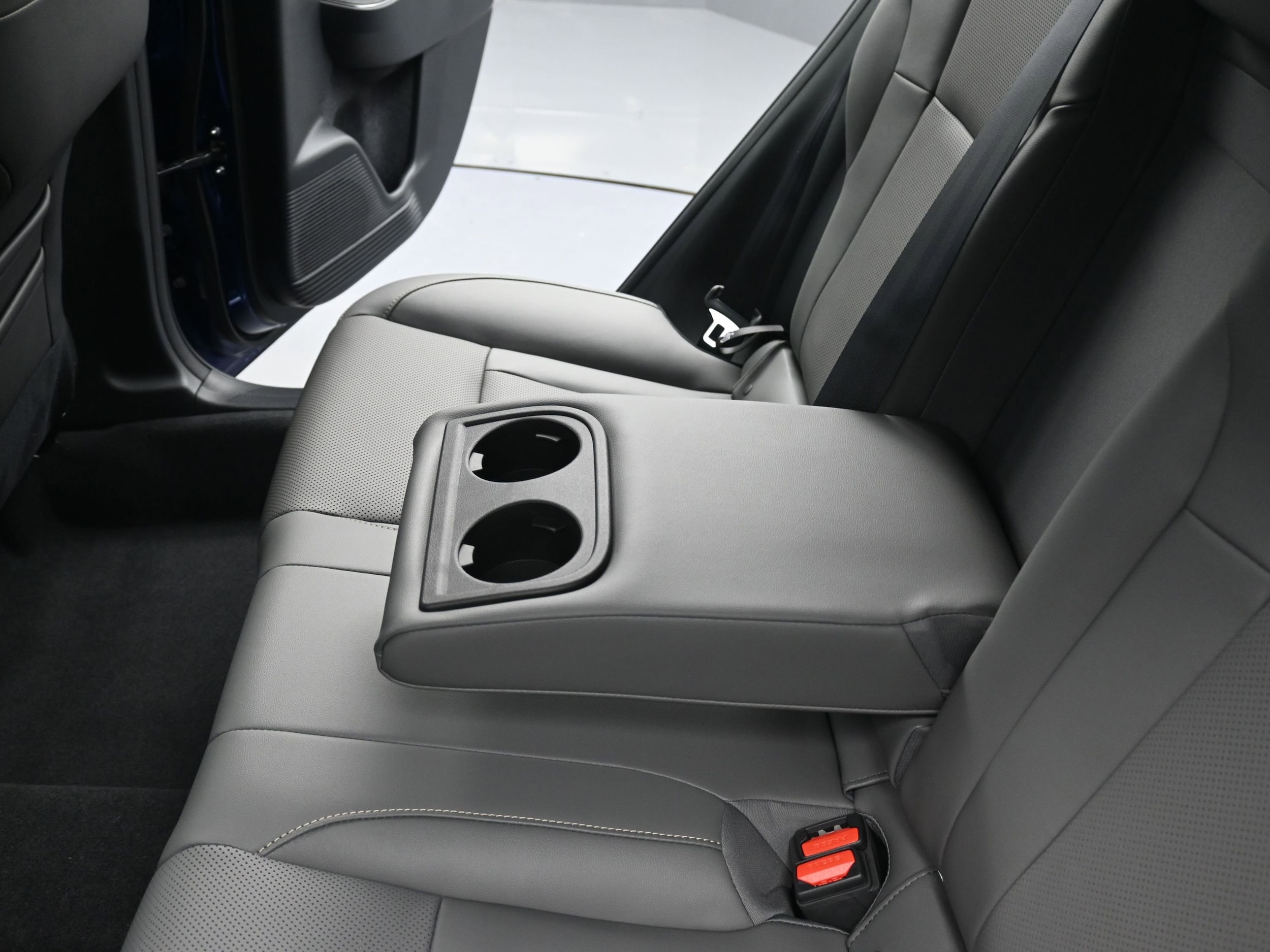 2026 Subaru Outback Limited - Photo 42