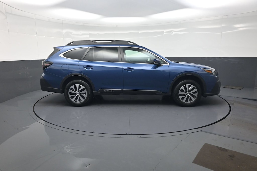 Used 2021 Subaru Outback Premium SUV